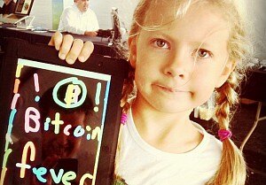 Девочка с надписью биткоин навсегда